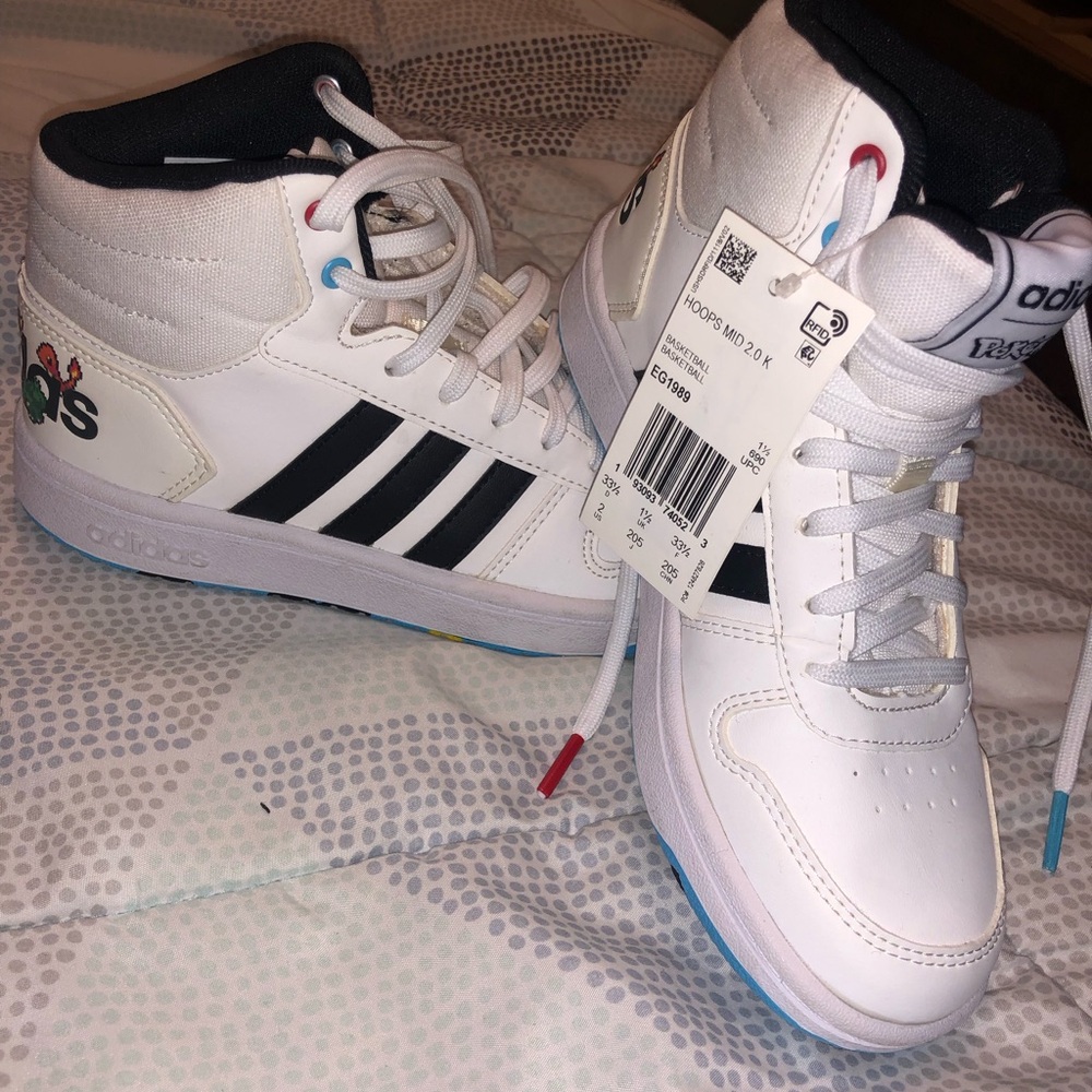 😎LIMITED EDITION POKÉMON SNEAKERS😎